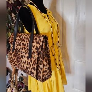 Animal print, Tote/shoulder Bag with card holder and gold hardware